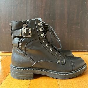 GUESS BOOTS